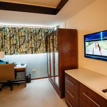 Surfrider Resort Hotel Saipan Buitenkant foto