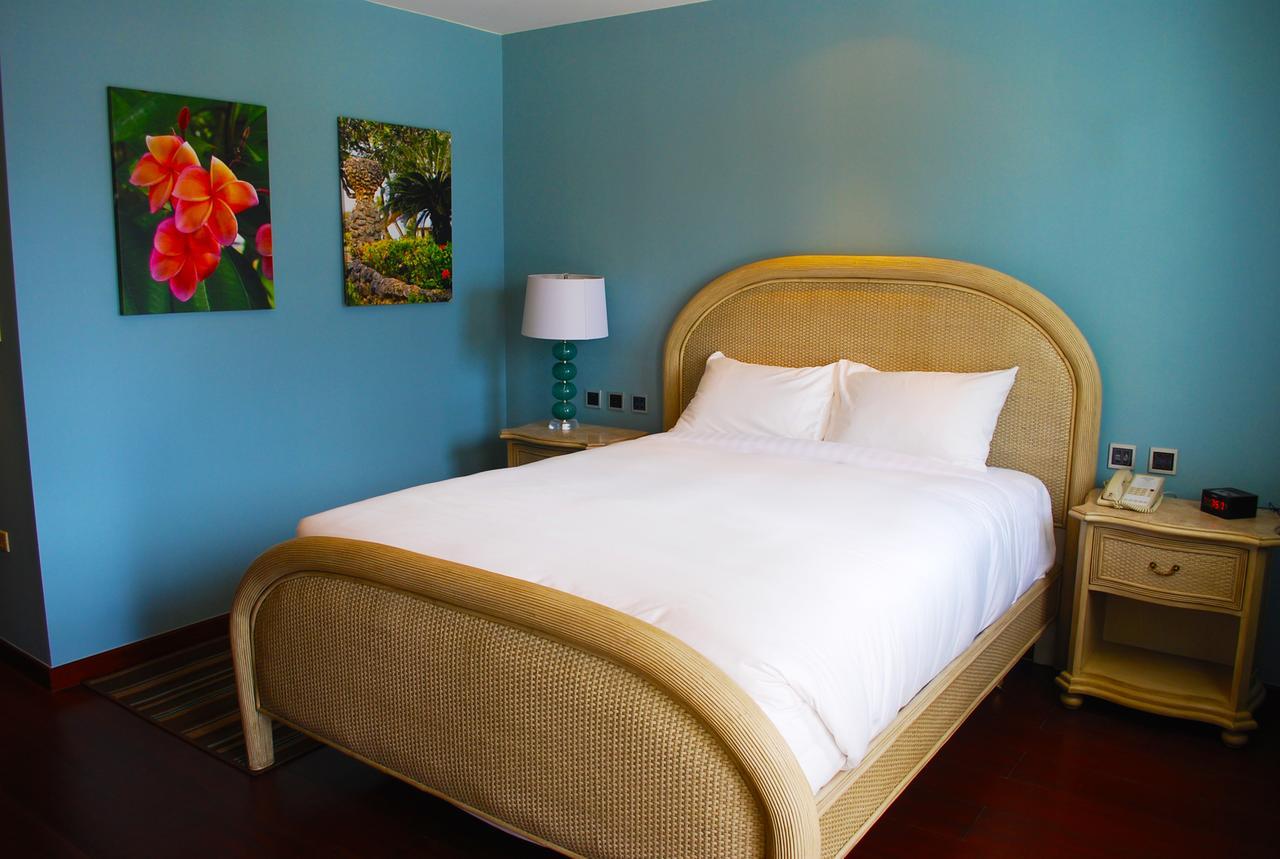 Surfrider Resort Hotel Saipan Buitenkant foto