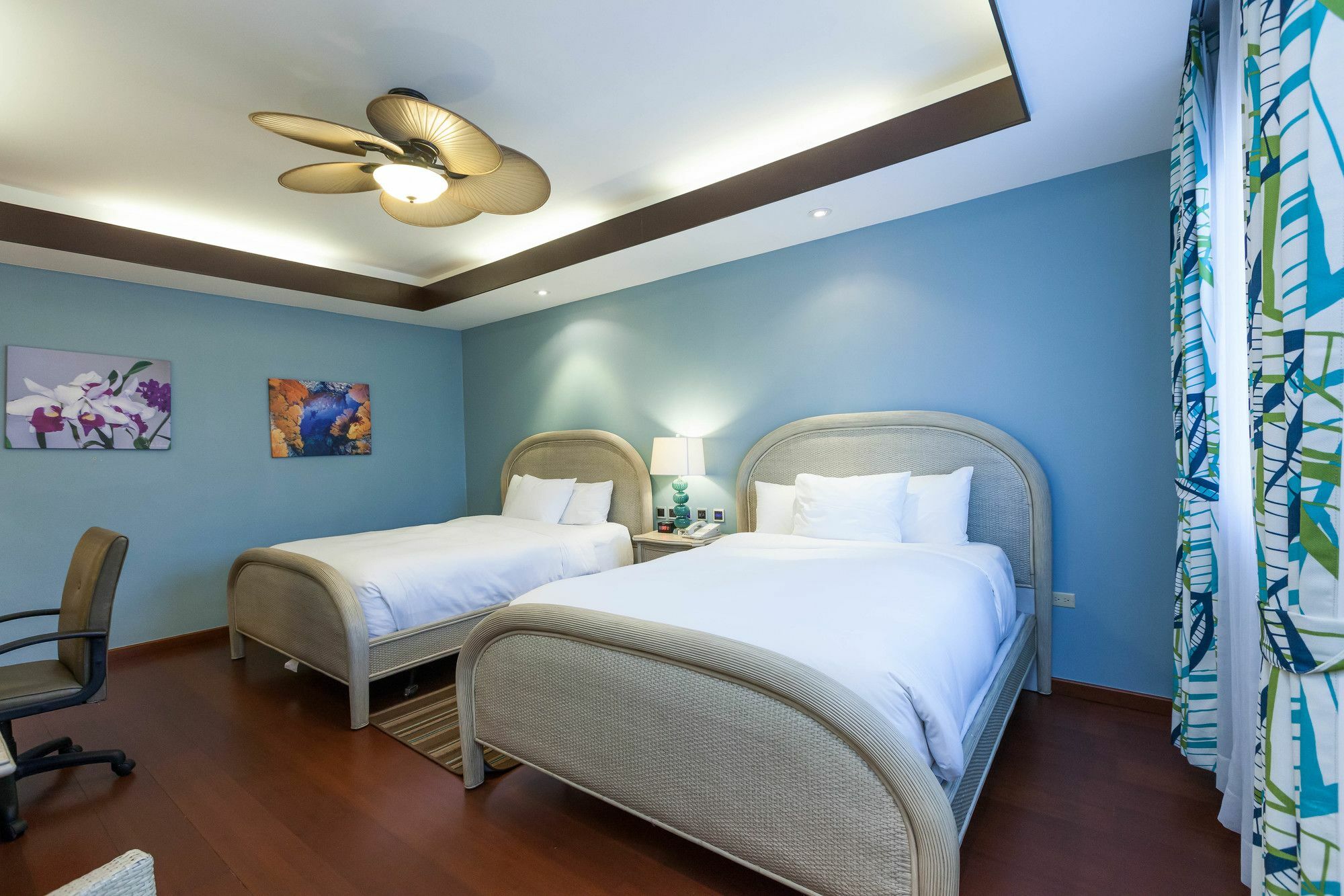 Surfrider Resort Hotel Saipan Buitenkant foto