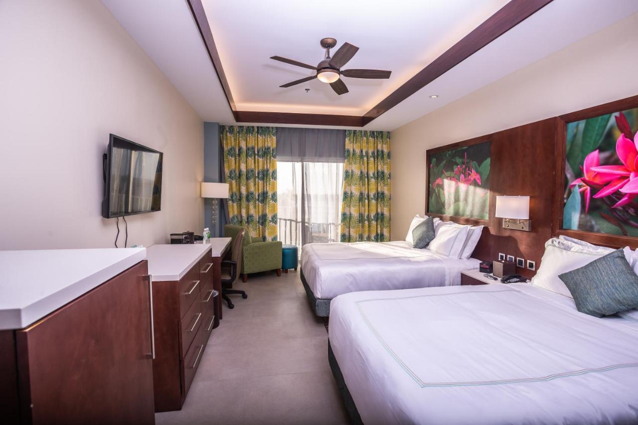 Surfrider Resort Hotel Saipan Buitenkant foto